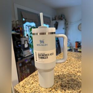 Stanley 40 oz. Quencher H2.0 FlowState Tumbler in Fog Blue/Gray